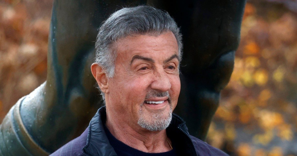 Az élet és halál közötti vékony mezsgyéjén: Sylvester Stallone gerincműtéteiért kell harcolt a túlélésért.