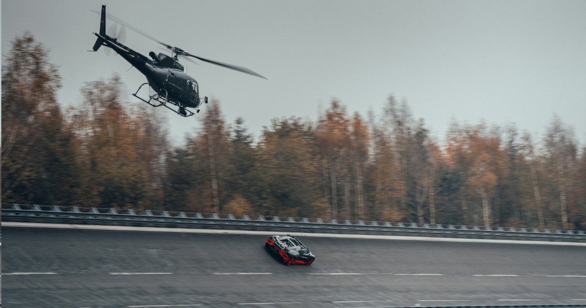 Életre kelt a sebesség: A világ leggyorsabb kabrió autója!