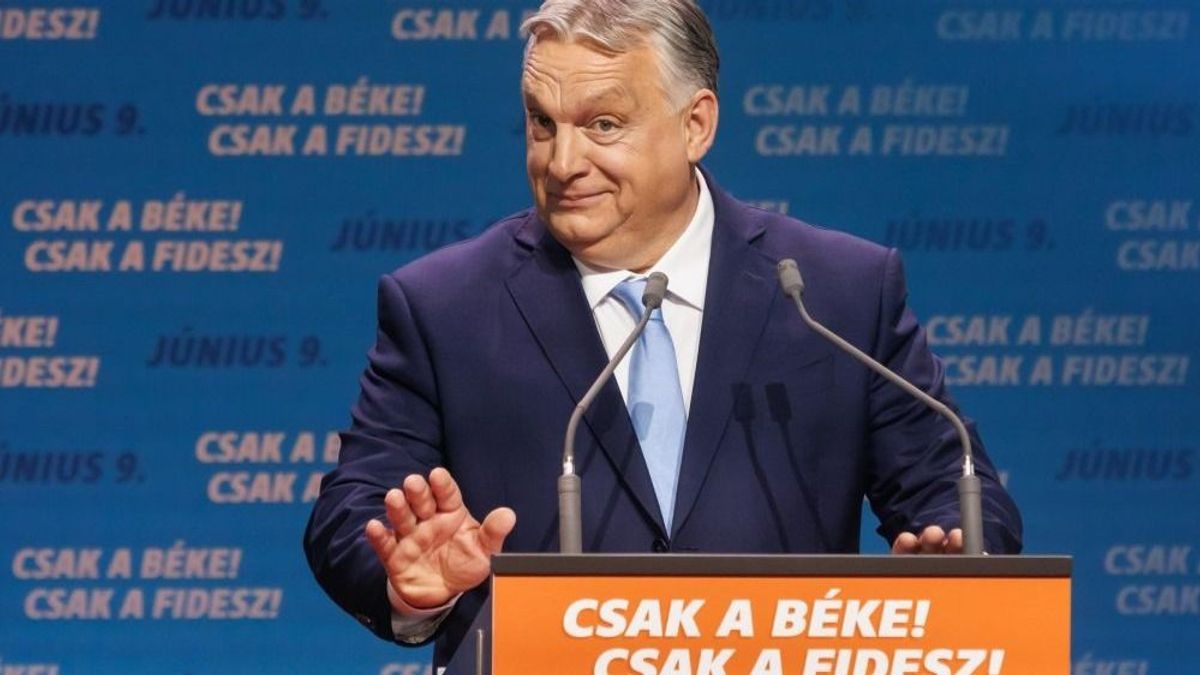 A Fidesz-KDNP továbbra is erős vezető szerepben a politikai palettán