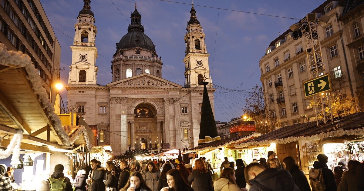 A budapesti karácsonyi vásárokon személyesen mértük fel a drágaság mértékét - itt a teljes árlista