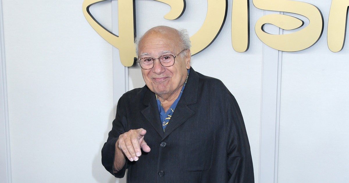 Nagyszerű – Danny DeVito ünnepelte 80. születésnapját, Hollywood óriása a maga 152 centiméterével