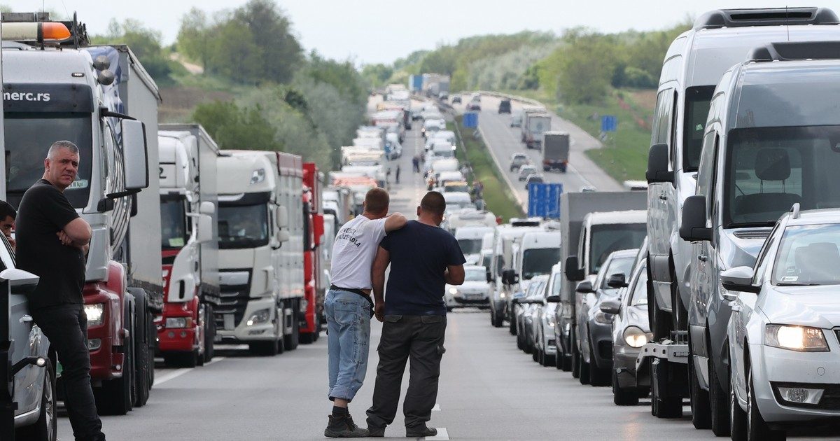 Baleset miatt 7 kilométeres torlódás az M1-es autópályán