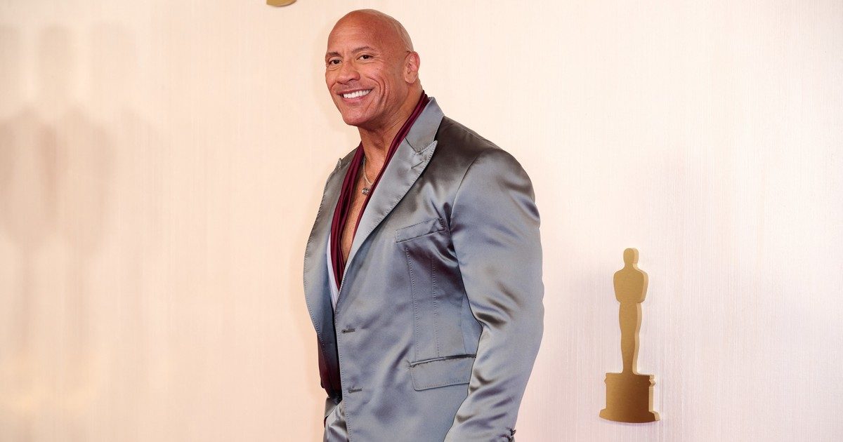 A hatalmas fogás: Dwayne Johnson elkápráztató méretű halat ragadott ki - csodás fotóval!