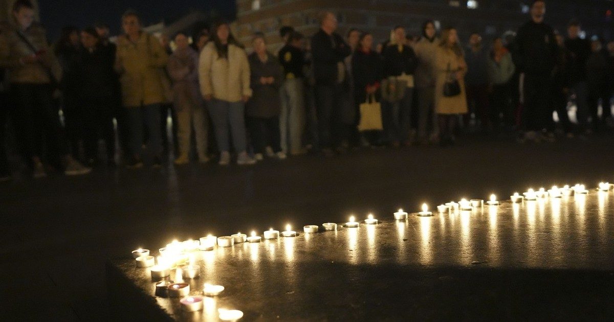 Az újvidéki tragédia: Szerb elnök követeli a felelősségre vonást