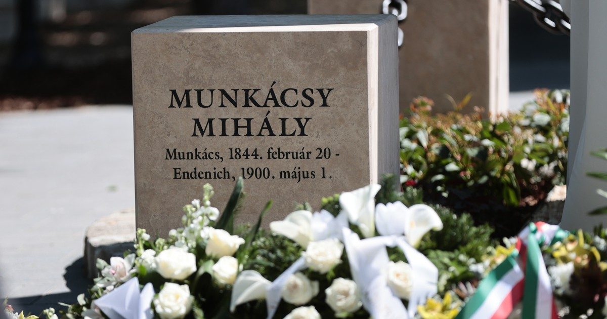 A Petőfi család, Arany János és Munkácsy Mihály után Izsó Miklós végső nyughelye is megújult