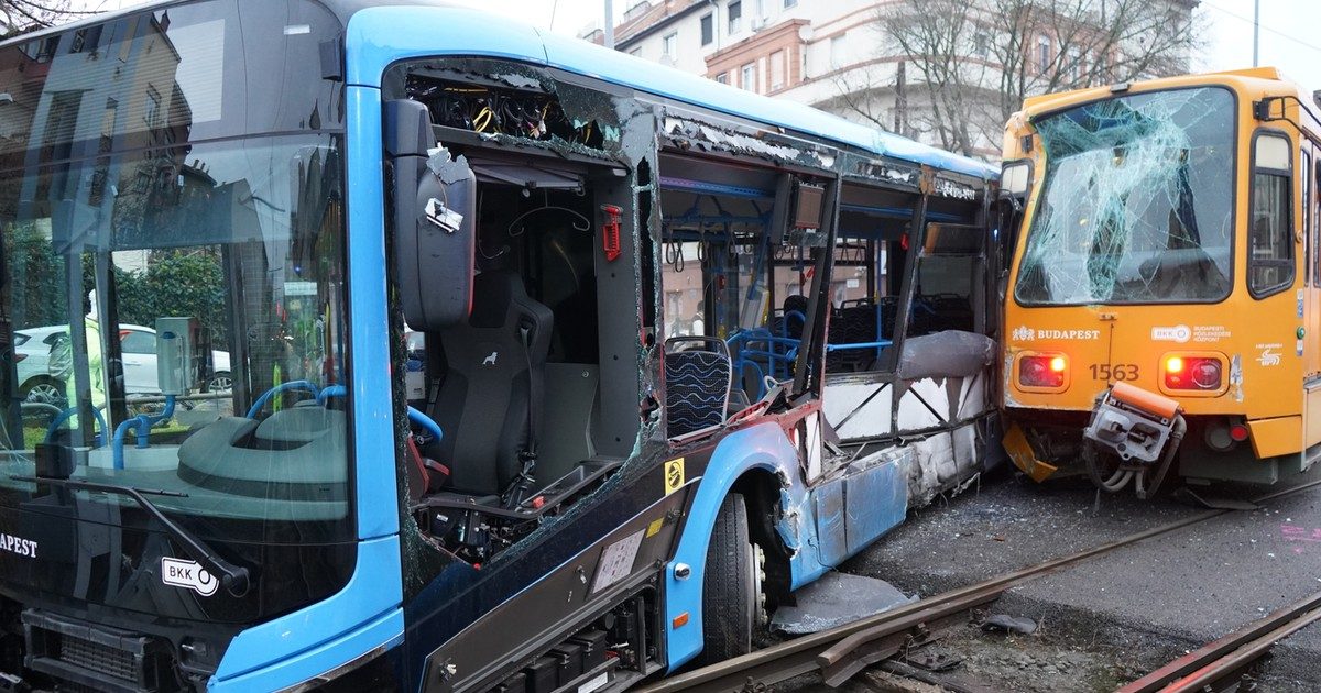 Veszélyes közlekedési baleset a XIV. kerületben: busz és villamos ütközött