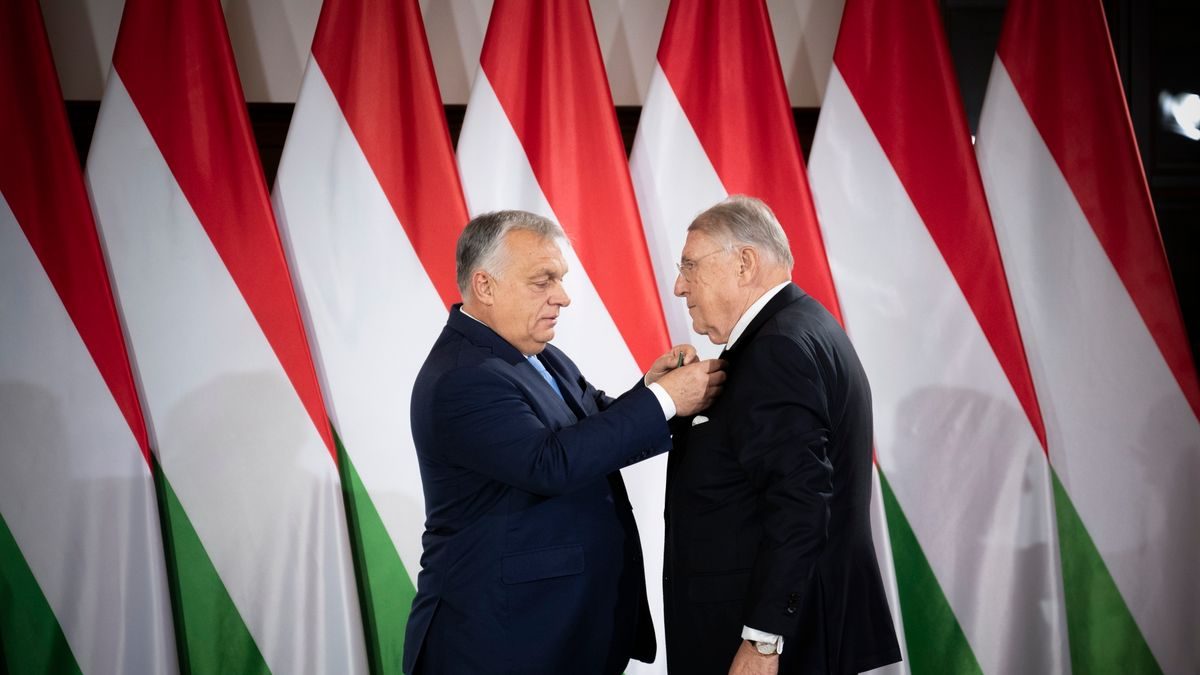 Magyarország legnagyobb állami kitüntetését kapta Klaus Mangold Orbán Viktortól