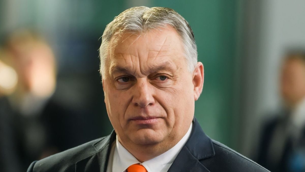 A Fidesz-KDNP fölényesen vezet a pártok közötti küzdelemben