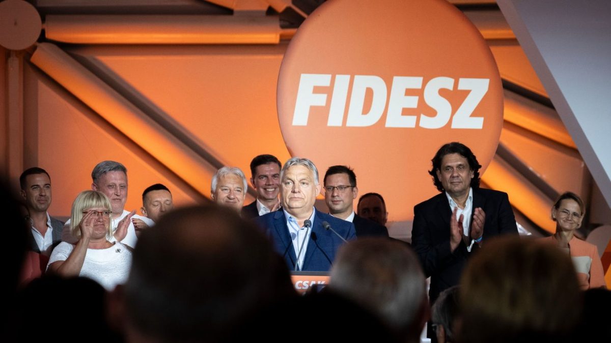 A Fidesz stabilan az éllovas: a Real-PR 93. felmérése szerint