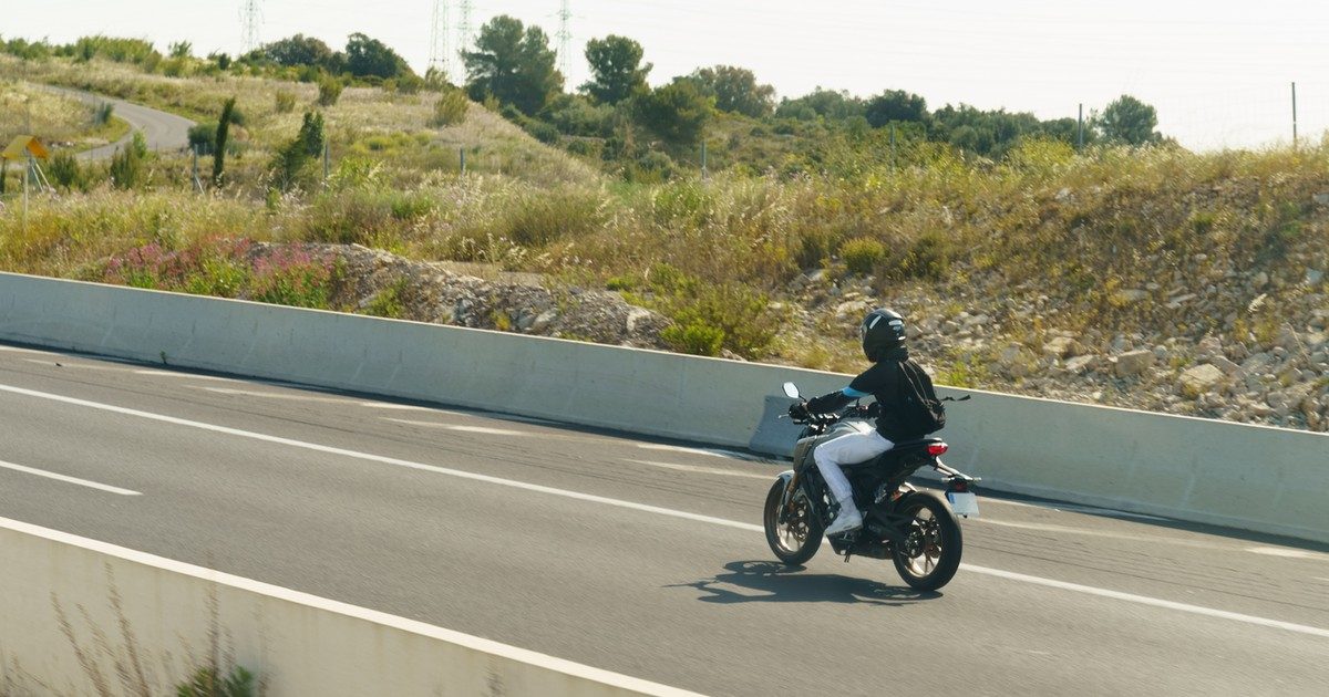 Megújulhat a KRESZ: komoly változásokra számíthatnak a motorosok