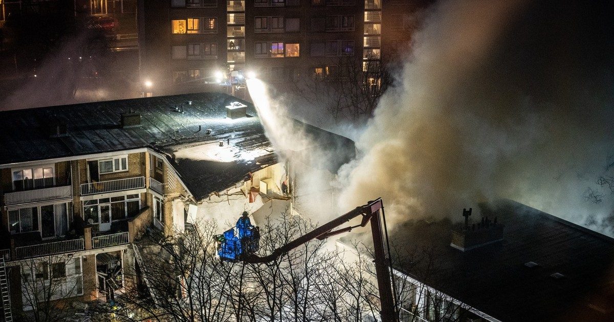 Végzetes robbanás által okozott pusztítás a háromemeletes házban - Megdöbbentő helyszíni fotók