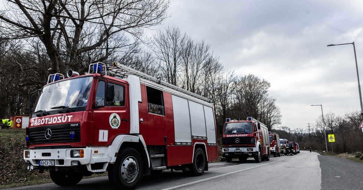 Tragikus tűzeset Törökbálinton: Halálra égett egy férfi a lakókocsijában