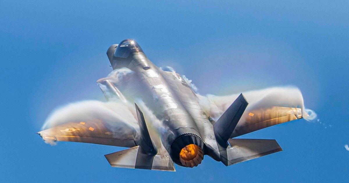 A cím: "Dánia F-35-ös vadászgépekkel megerősíti Grönland védelmét