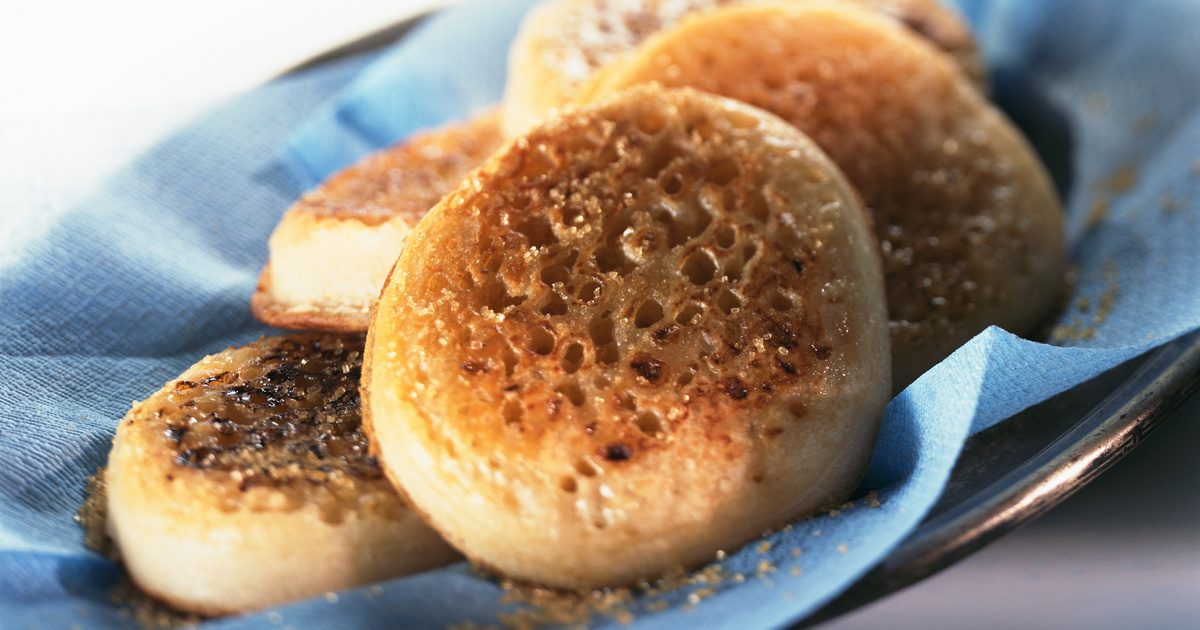 A "Hagyományos Crumpet Recept: Lekvárral vagy Vajjal Tálald