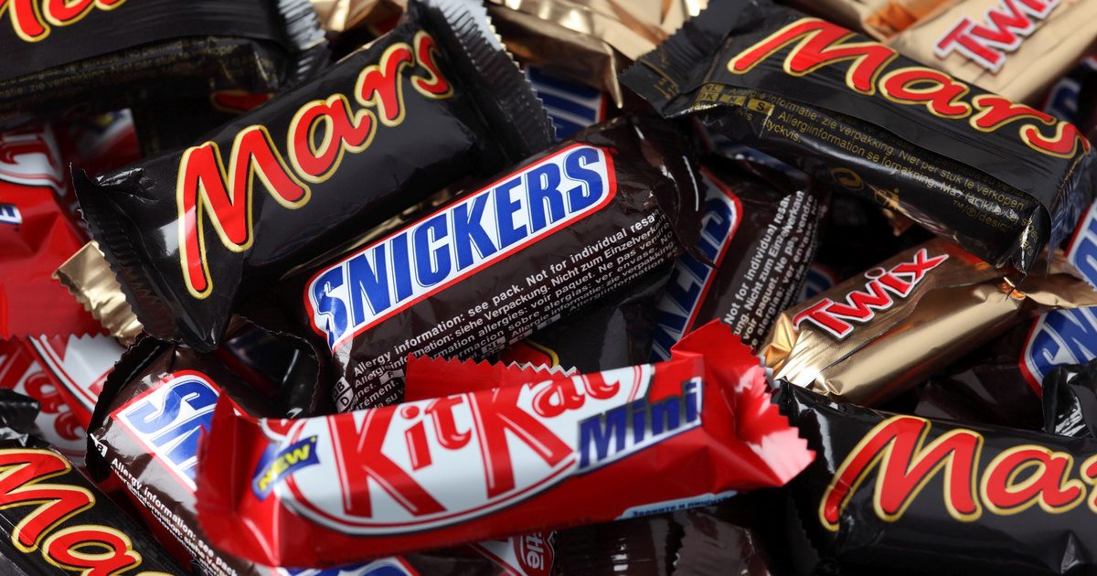 Ismerd fel a legnépszerűbb csokoládékat a csomagolásuk nélkül: Twix, Bounty és Snickers teszt!