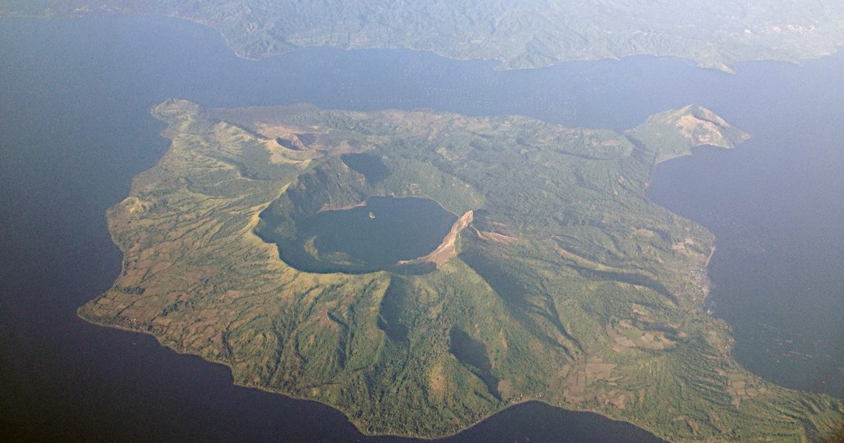 A Természet Különleges Varázsa: A Tóban Lévő Sziget A Tóban Lévő Szigetben