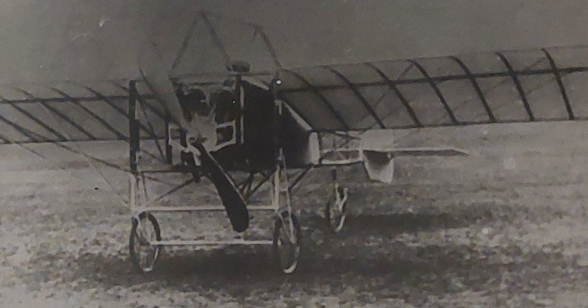 Drámai események a magyar repülés történetében: összetörte a pilóta az első repülőgépet, menyasszonya elájult a landolás láttán