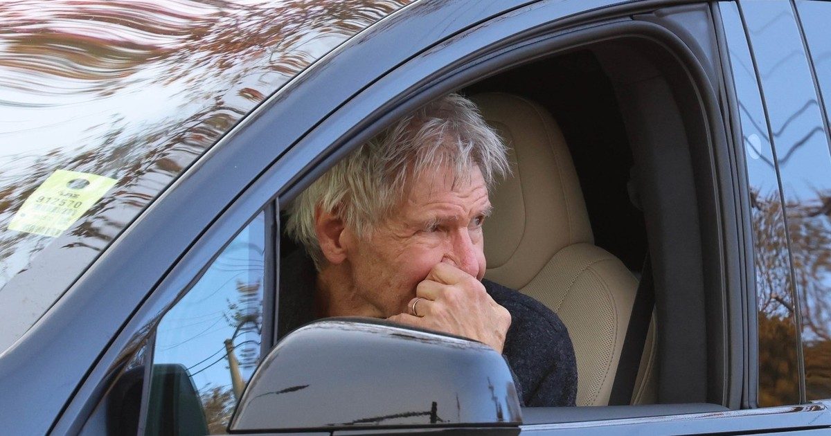 Harrison Ford a Los Angeles-i tűzvész elől menekülve – Megható pillanatok fotókon