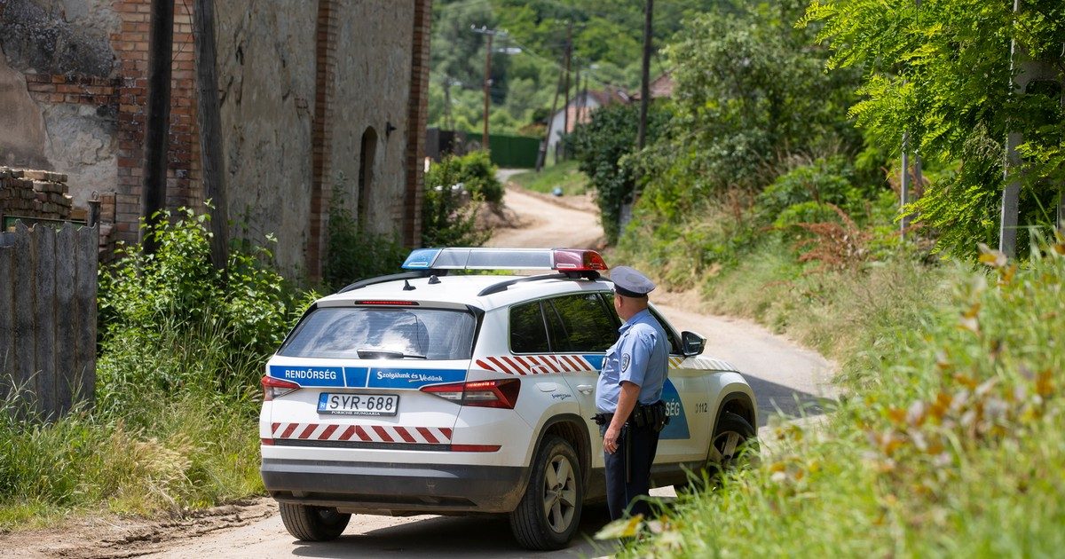 Rejtélyes esemény az óbudai pataknál: Holttestet találtak a vízben