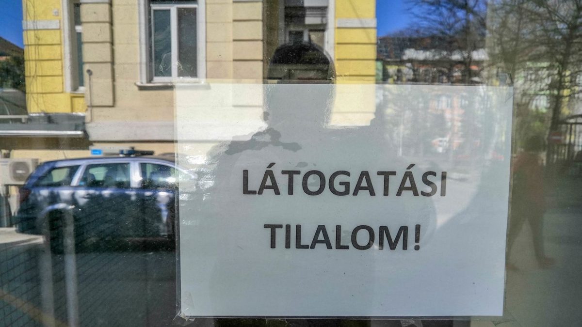 Koronavírus: Terjedő látogatási tilalom és korlátozás az országban