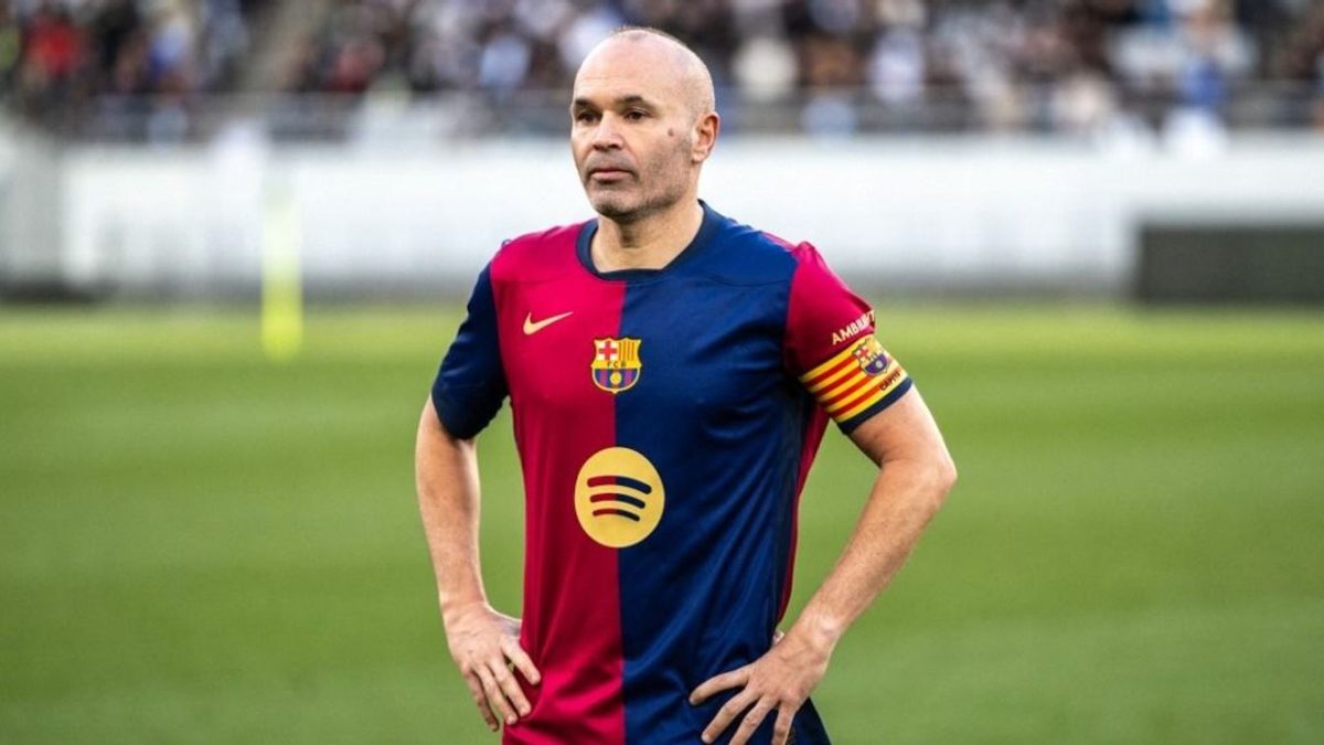 Érzelemgazdag vallomás: Iniesta 25 évesen a szüleivel akart aludni