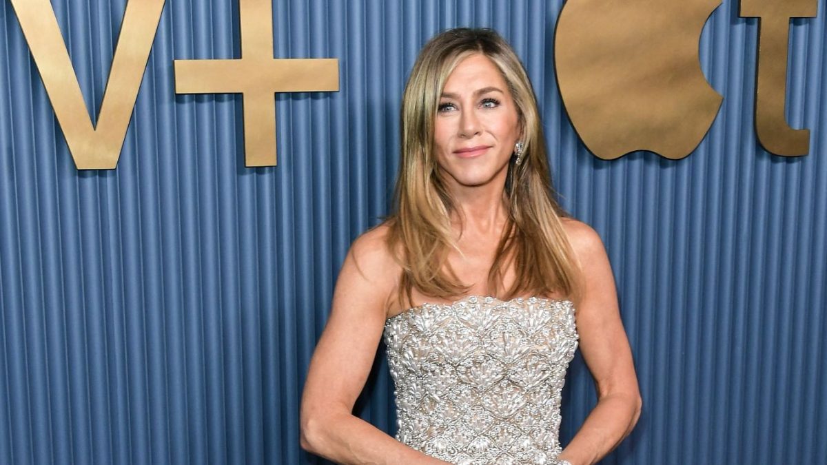 Jennifer Aniston hibátlan alakja csupán egy apró bikiniben