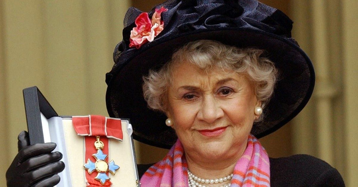 Végtelen szomorúság: Meghalt Joan Plowright, a 101 kiskutya legendás színésznője